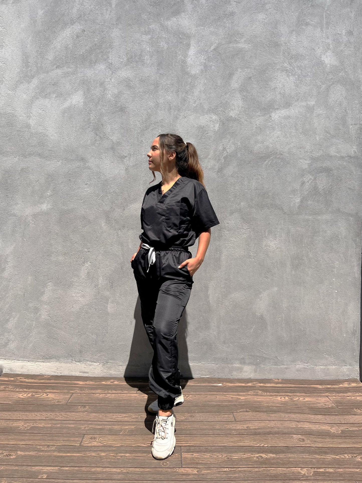 Classic Jogger Black Woman